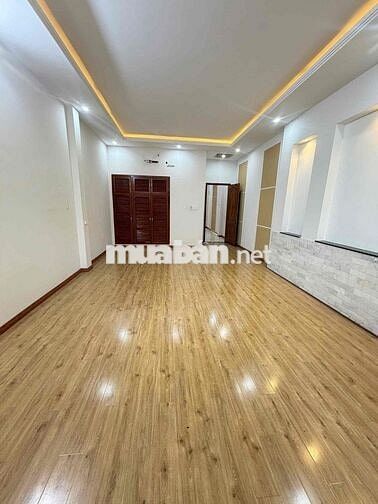 Nhà rộng 2 lầu KDC Hưng pHú 1 (gần ST Go)