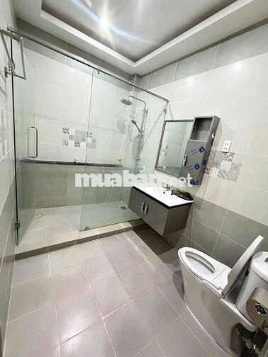 Nhà rộng 2 lầu KDC Hưng pHú 1 (gần ST Go)