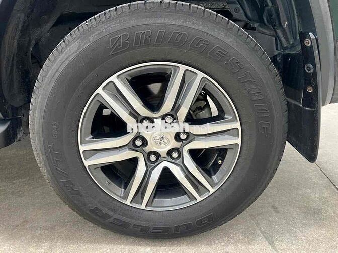 Toyota Fortuner 2022 4x2 AT 2.4L 80.000 km Đen