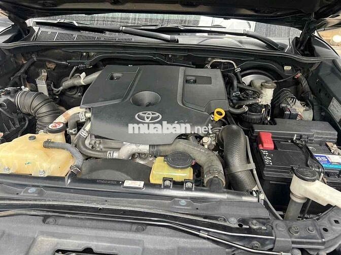Toyota Fortuner 2022 4x2 AT 2.4L 80.000 km Đen