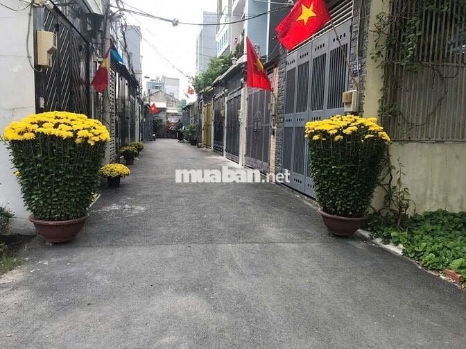 Phòng trọ có gác 20m2 sạch sẽ, vào ở ngay Đường 12 Tam Bình Thủ Đức
