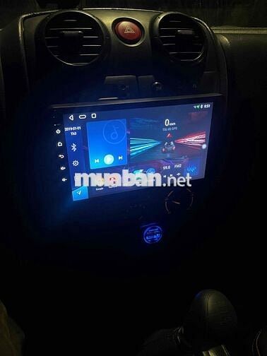 Isuzu D-Max Trắng Số sàn 5 chỗ