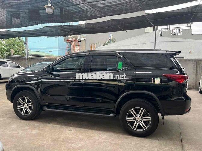 Toyota Fortuner 2022 4x2 AT 2.4L 80.000 km Đen