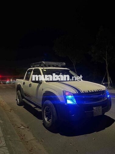 Isuzu D-Max Trắng Số sàn 5 chỗ