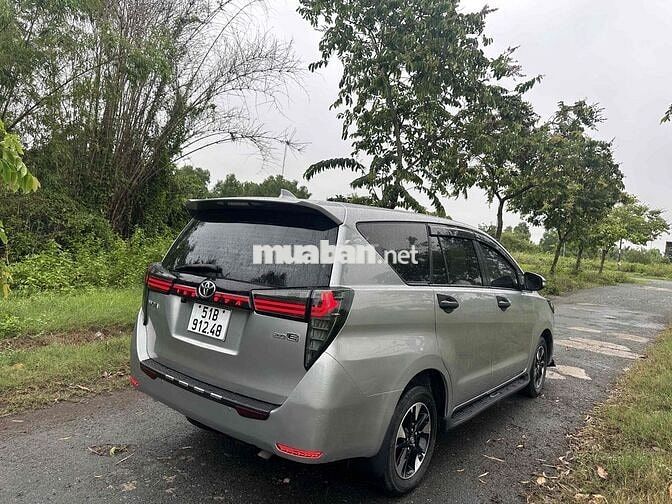 Toyota Innova E 2017 Bạc