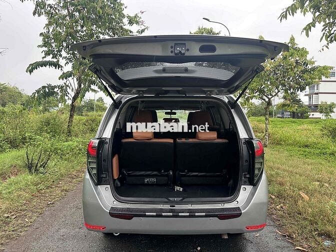 Toyota Innova E 2017 Bạc