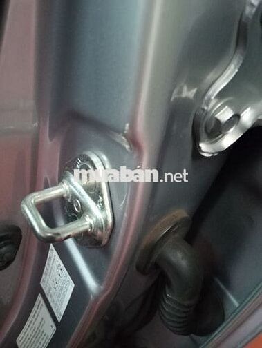 Toyota Innova 2018 Số sàn 120000km Bạc