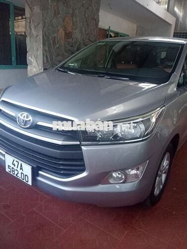 Toyota Innova 2018 Số sàn 120000km Bạc