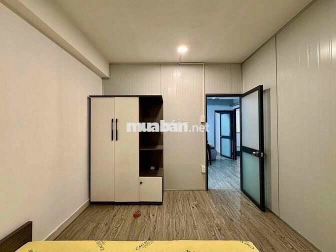 CHO THUÊ CĂN HỘ 3 PHÒNG NGỦ - SÁT QUẬN 10 - FULL NỘI THẤT NHÀ MỚI 100%