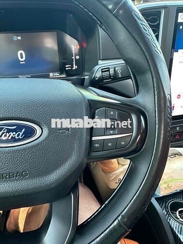 Ford Ranger XLS 2023 Trắng ngọc trinh