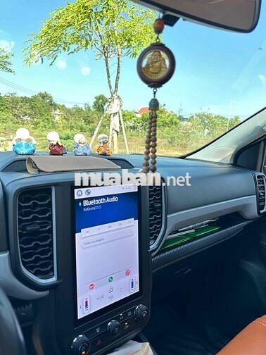 Ford Ranger XLS 2023 Trắng ngọc trinh