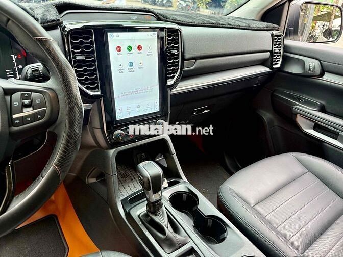Ford Everest Sport 2024 Trắng 8.000km