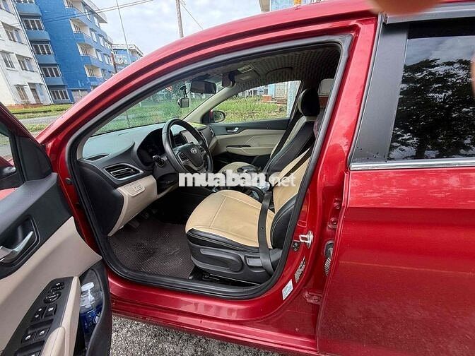 Hyundai Accent 2022 Số sàn Đỏ
