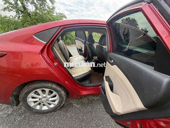Hyundai Accent 2022 Số sàn Đỏ