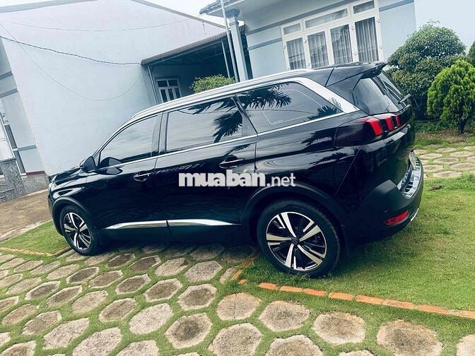 Peugeot 5008 đẹp keng