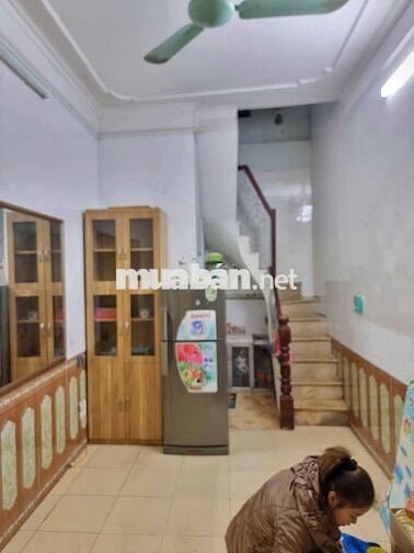 Cho thuê nhà Gốc Đề - Minh Khai - 20m2 - 3tầng