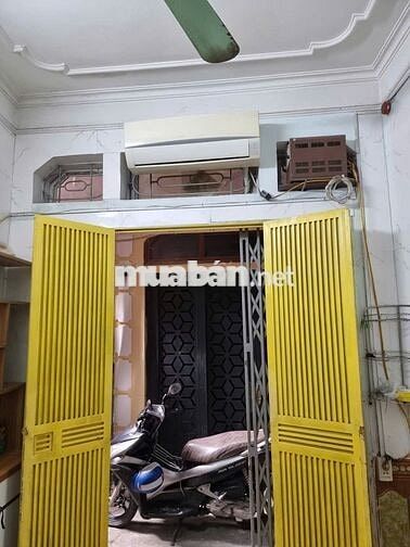 Cho thuê nhà Gốc Đề - Minh Khai - 20m2 - 3tầng