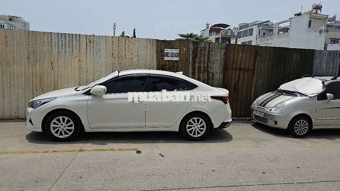 Huyndai Accent AT 2022 - 68.000 km giá 325 triệu