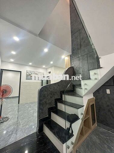 Nhà 5x12m 1 trệt 2 lầu Tỉnh Lộ 10 giá nhỉnh 4.9 tỉ