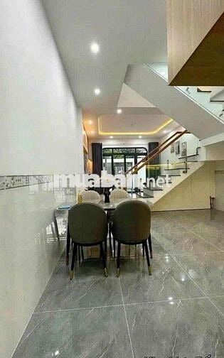 Cần bán nhà 1 trệt 1 lầu, đường An Phú Tây, giá 950 còn thương lượng