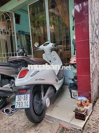 Honda Lead . FI tiết kiệm xăng . giá rẻ cho NLĐ 