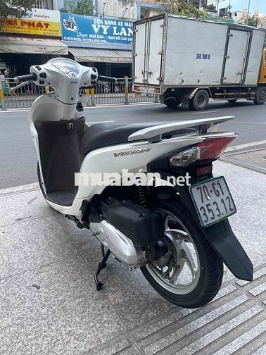 Honda Vision 2015 màu Trắng , máy zin
