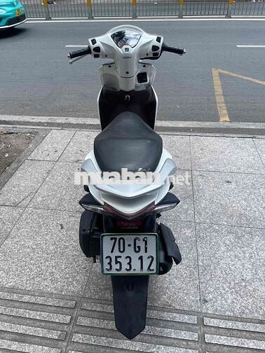 Honda Vision 2015 màu Trắng , máy zin