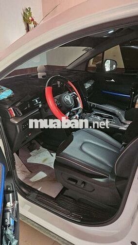 Hyundai CUSTIN 1.5T Trắng 86000km