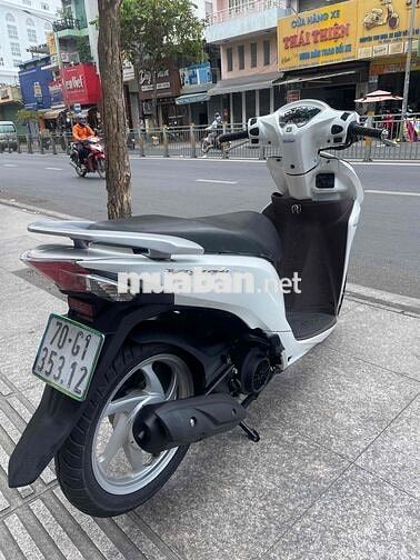 Honda Vision 2015 màu Trắng , máy zin