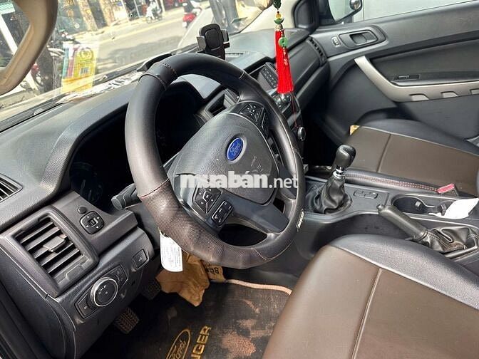 Ford Ranger XLS MT 2020 bảo hành 2027, vay 75%