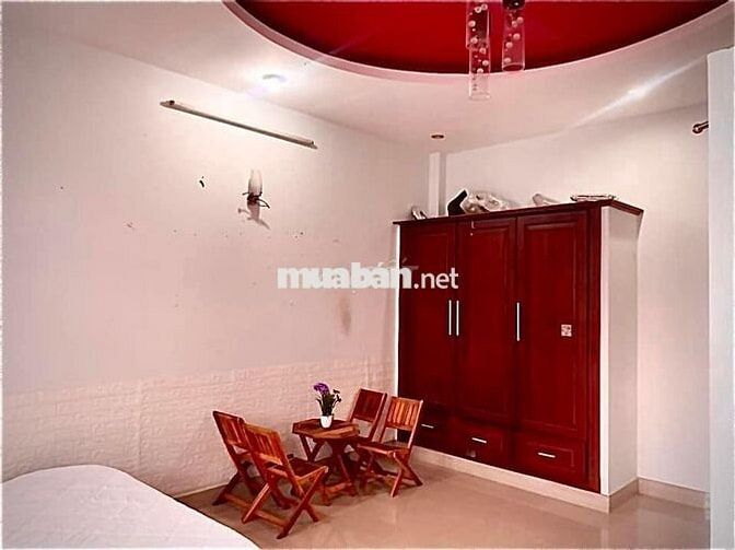 Cho thuê phòng đẹp,có ban công,WC riêng,full nội thất tại hẻm 373 LTK