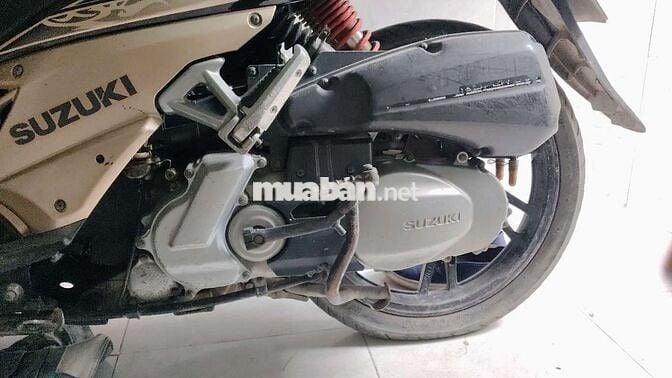 Suzuki Hayate màu Vàng đồng