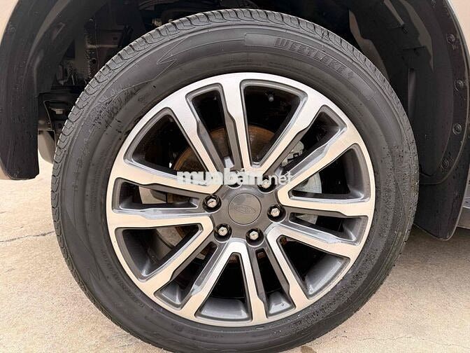 Ford Everest 2019 Titanium 1 cầu 76.000km