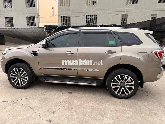 Ford Everest 2019 Titanium 1 cầu 76.000km