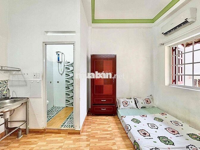Ngã Tư Phú Nhuận studio ban công full nội thất ban công giá 4tr6
