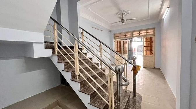 CHO THUÊ NHÀ LÀM CHDV ĐƯỜNG PHẠM VĂN CHIÊU