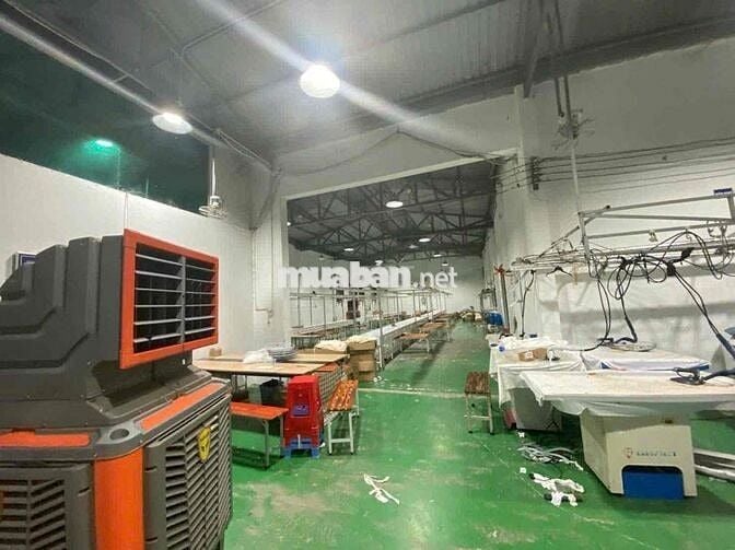 Cho thuê kho xưởng 850m gần đường Trần Văn Mười