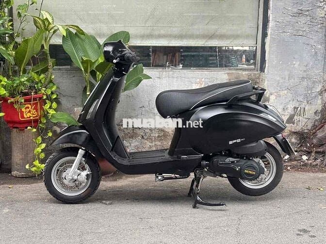 Cần Bán Vespa 50cc 2025 Đen Huyền Bí Odo 1k6