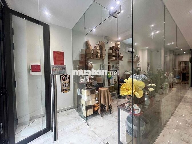 Chính chủ cần cho thuê mặt bằng ngay Chợ Tân Định Quận 1