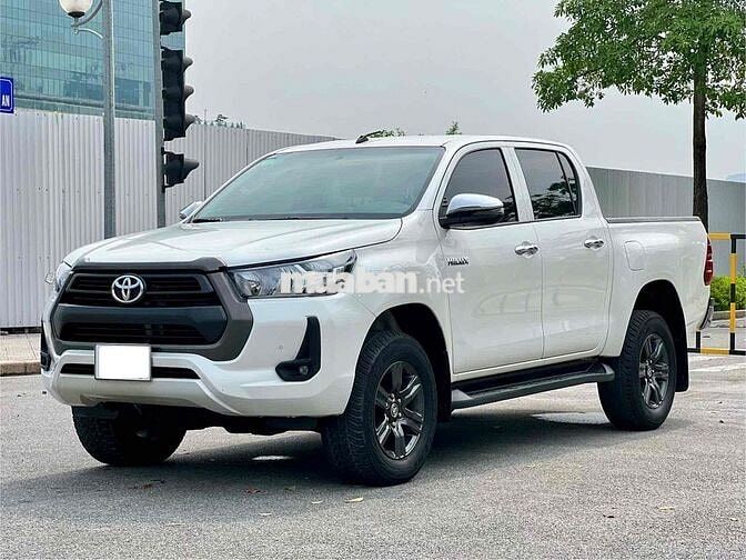 Toyota Hilux 2.4E 2021 Trắng 40000 km