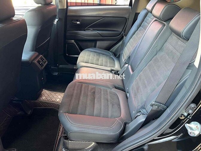 Mitsubishi Outlander 2023 2.0 CVT Đen