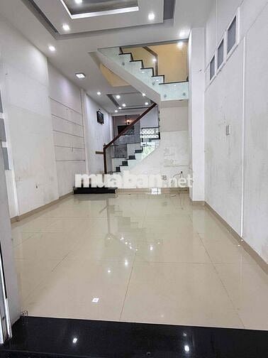 Cho thuê nhà 3 lầu khu Dân cư đồng bộ yên tĩnh sát Vạn Phúc đường số 3
