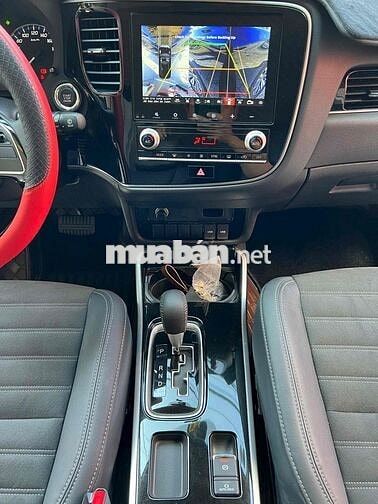 Mitsubishi Outlander 2023 2.0 CVT Đen