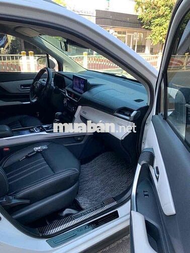 Toyota Veloz Cross Trắng 7 chỗ ban cao TOP