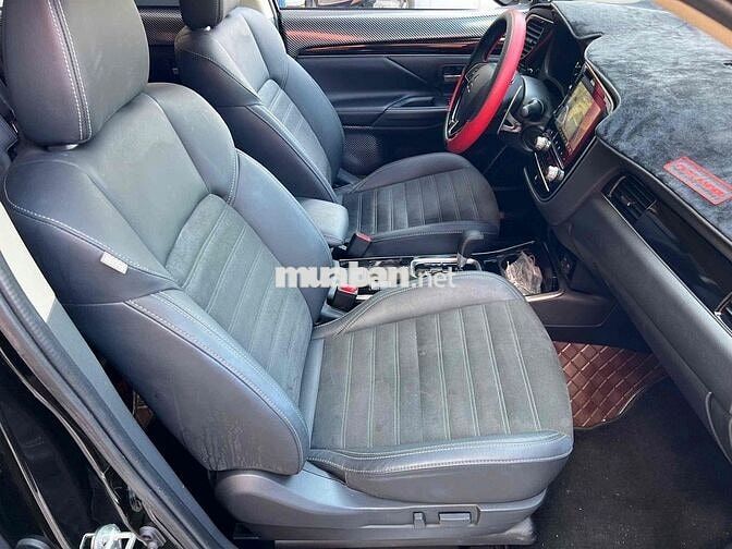 Mitsubishi Outlander 2023 2.0 CVT Đen