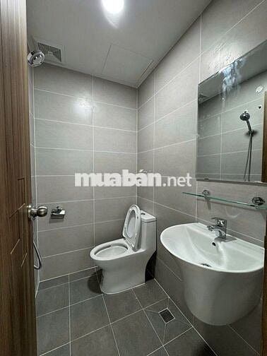 Bcons topaz 5.5 triệu/tháng 2pn2wc , 1 căn ***