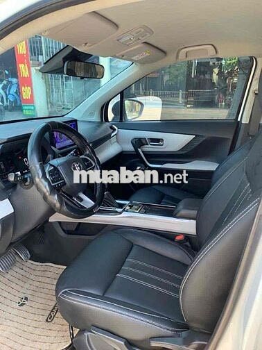Toyota Veloz Cross Trắng 7 chỗ ban cao TOP