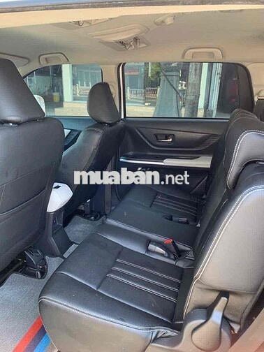Toyota Veloz Cross Trắng 7 chỗ ban cao TOP
