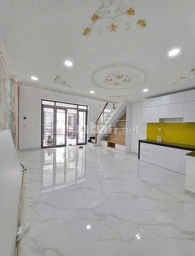 Cần bán gấp nhà 2PN / 1NVS Hóc Môn diện tích 72,7 m2 giá 1 tỷ 050