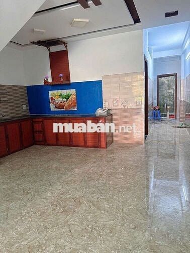 Bán nhà 2 tầng MT đường Đinh Nhật Tân đối diện công viên giá rẻ